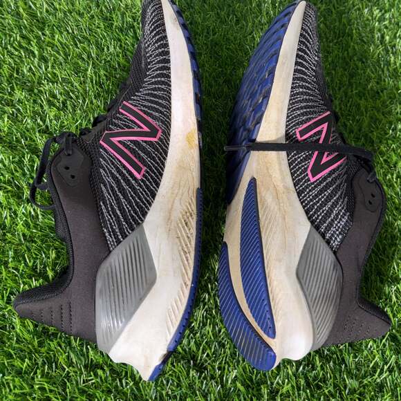 New Balance Womens Ventr V1 Black Gray Pink Running Shoes WVTRLB1 - Picture 7 of 9